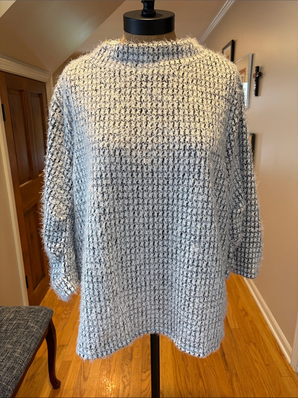 Cozy Textured Mock Turtleneck Sweater - Gray and White